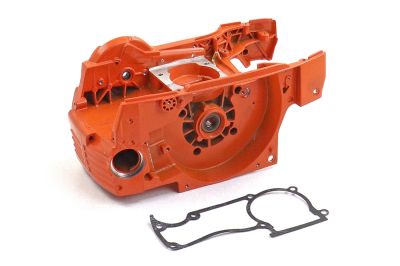 Картер двигателя HUSQVARNA 365,372 (артикул 33012)